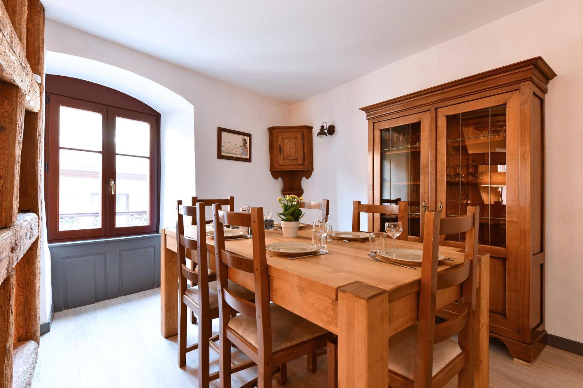 Grand Dans Maison Alsacienne Historique Holiday home Gueberschwihr